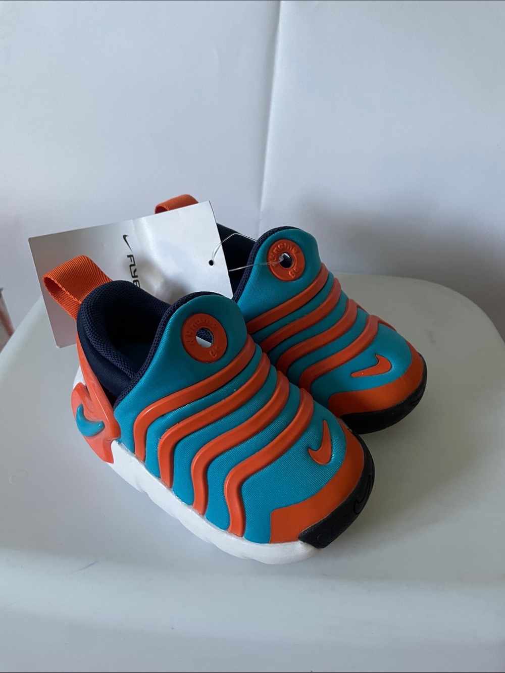 Nike Kids Turquoise and Orange Slip-On Wave Sneakers